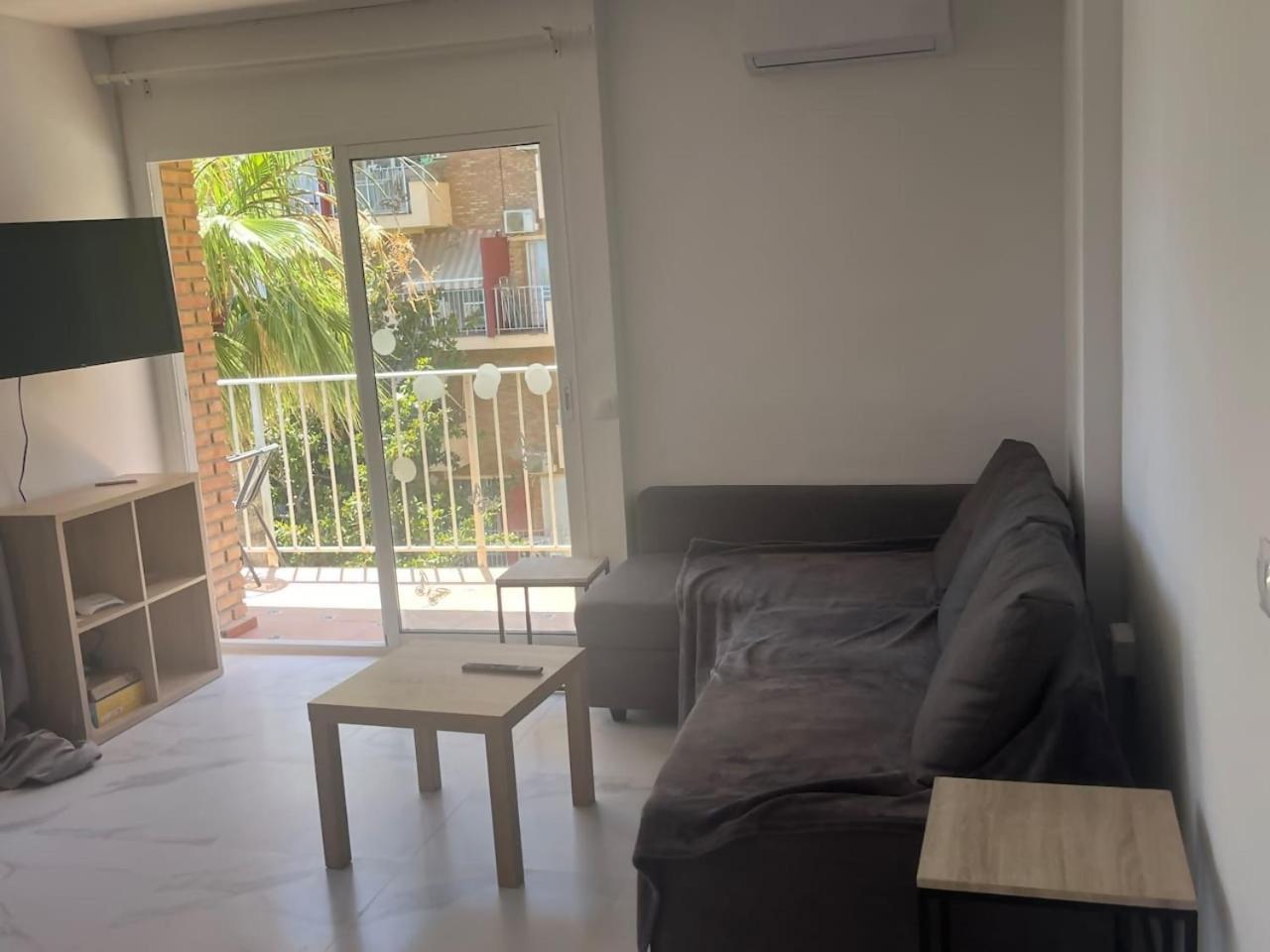 Apartment Vith Amazing View In Minerva เบนัลมาเดนา ภายนอก รูปภาพ