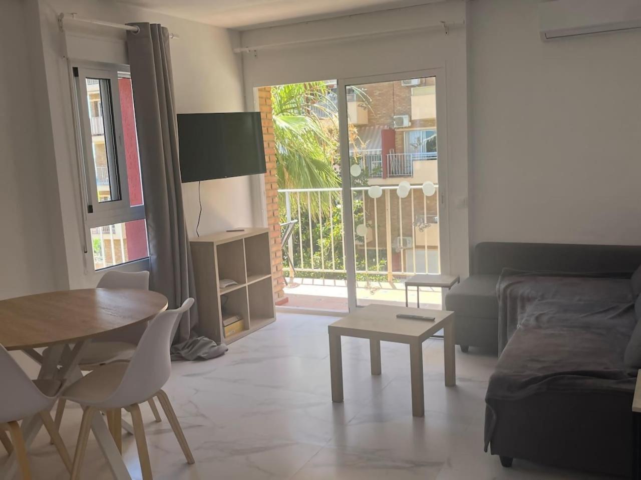 Apartment Vith Amazing View In Minerva เบนัลมาเดนา ภายนอก รูปภาพ